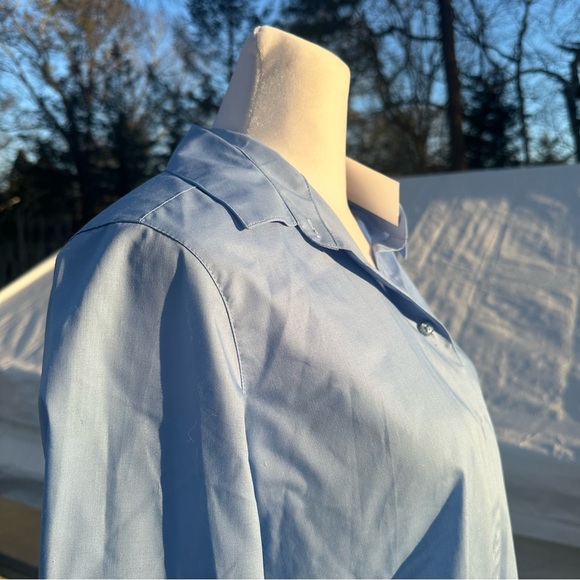 Foxcroft Wrinkle Free Light Blue Button-Up Shirt 8 NWT - Picture 8 of 13